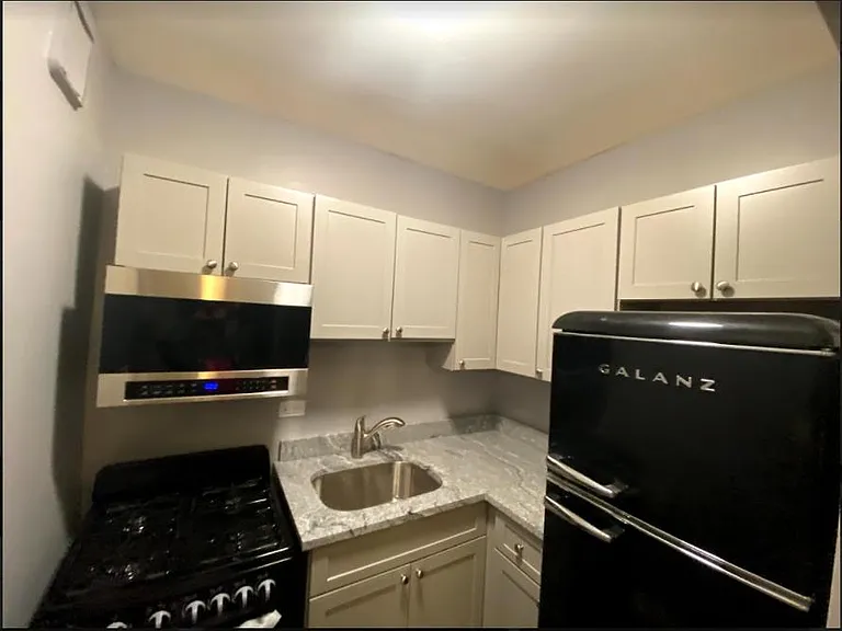 5143 S Kenwood Ave #106 — Photo 5