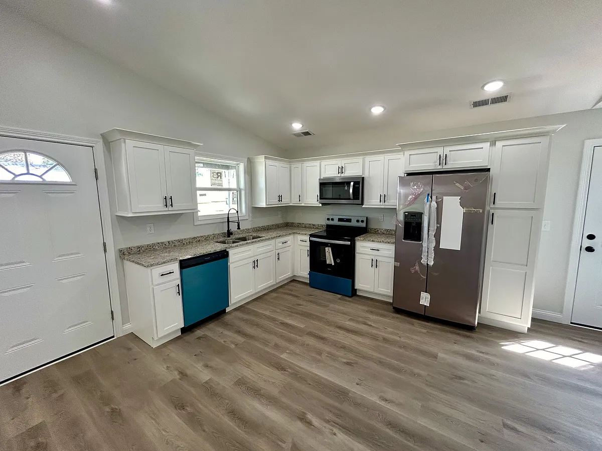 Building Photo - 79 Bluegrass Dr
