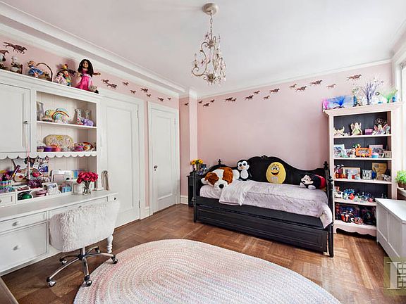5th image of 607 W End Ave #8B