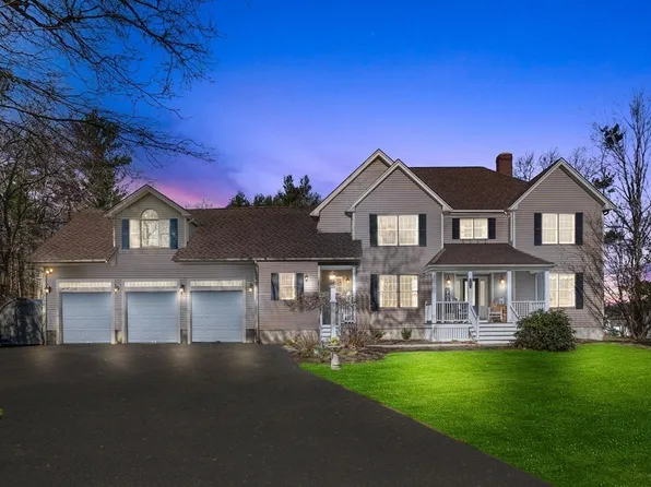 60 Calthrop Dr, Bridgewater, MA 02324