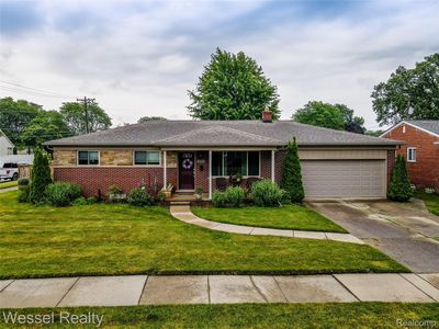28460 Palm Beach Dr, Warren, MI, 48093