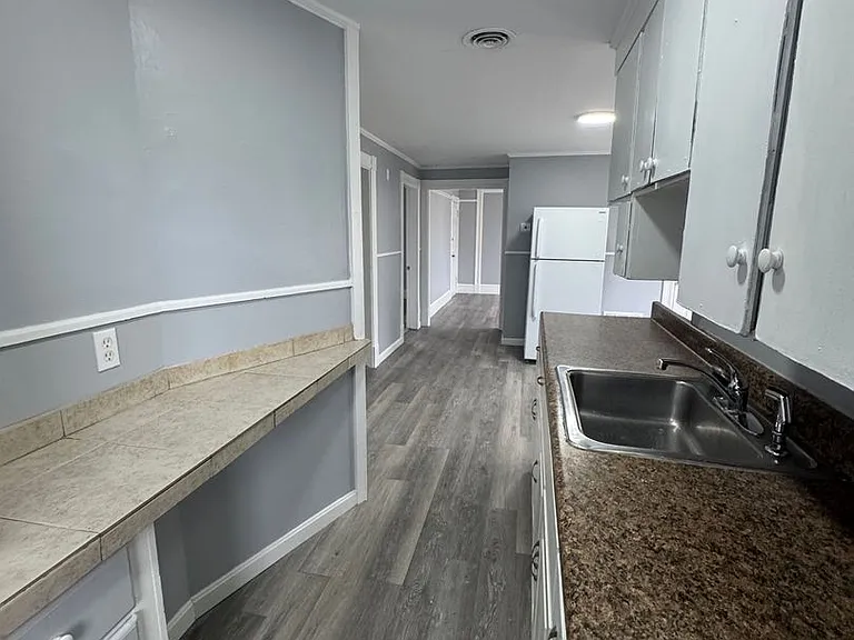 165-175 Conant St — Photo 12