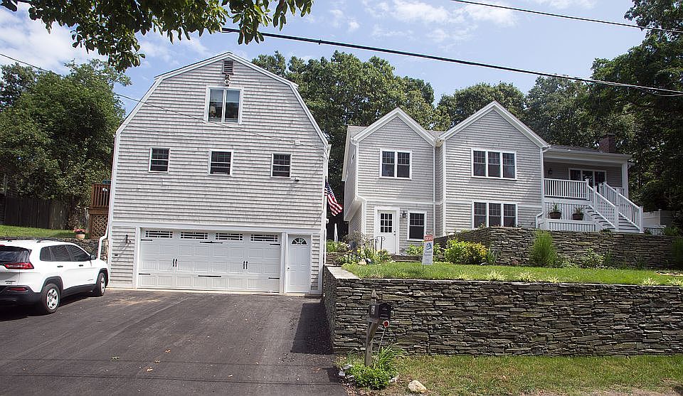 Full front view house/garage