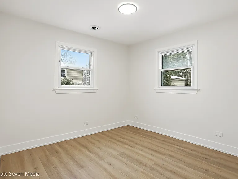 6135 Birmingham St — Photo 22