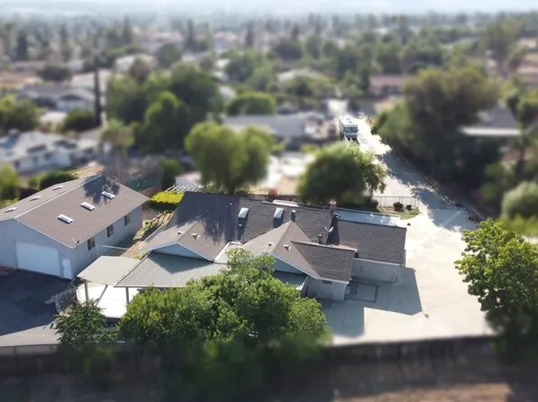 11694 Ivy Ln, Moreno Valley, CA 92557