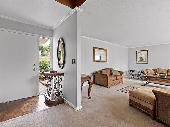 5th image of 9245 Sunny Shore Ln