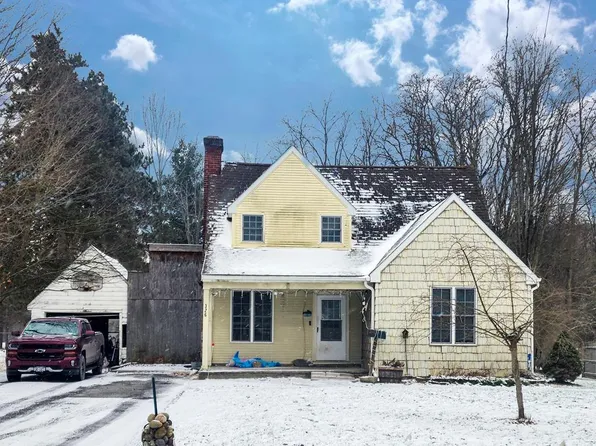 326 E William St, Bath, NY 14810