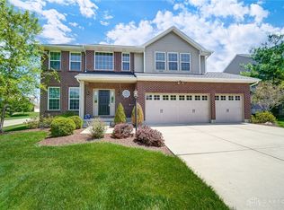 110 Wells Dr, Springboro, OH