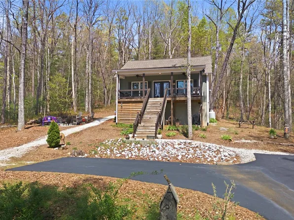 116 Wren Rd, Mountain Rest, SC 29664