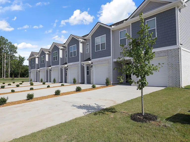 Cayce Highlands — Photo 17