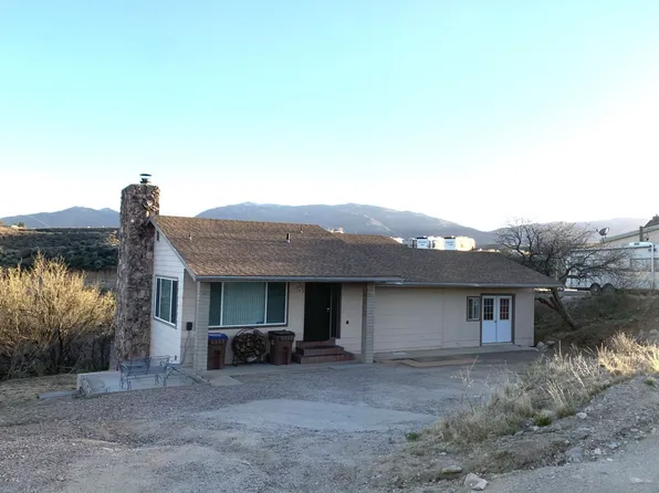 456 Tremont St, Globe, AZ 85501