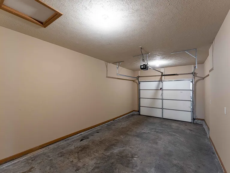 Oakwood Heights Townhomes — Photo 98