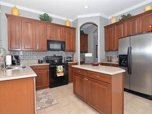5th image of 6527 Everingham Ln