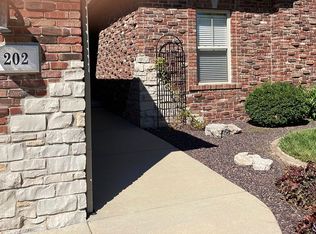 202 Cypress Point, Washington, IL 61571