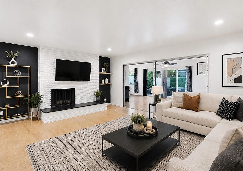 1st image of 4715 Presidio Dr