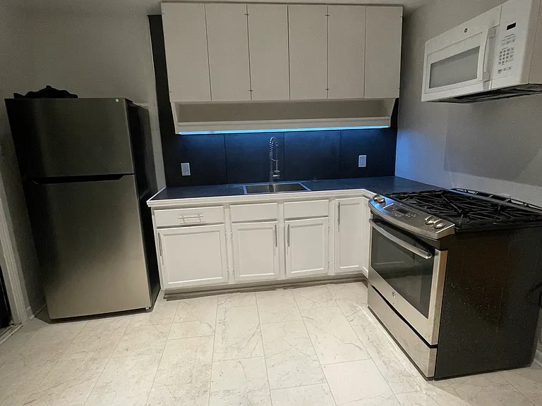 1006 W Woodlawn Ave #2 — Photo 9