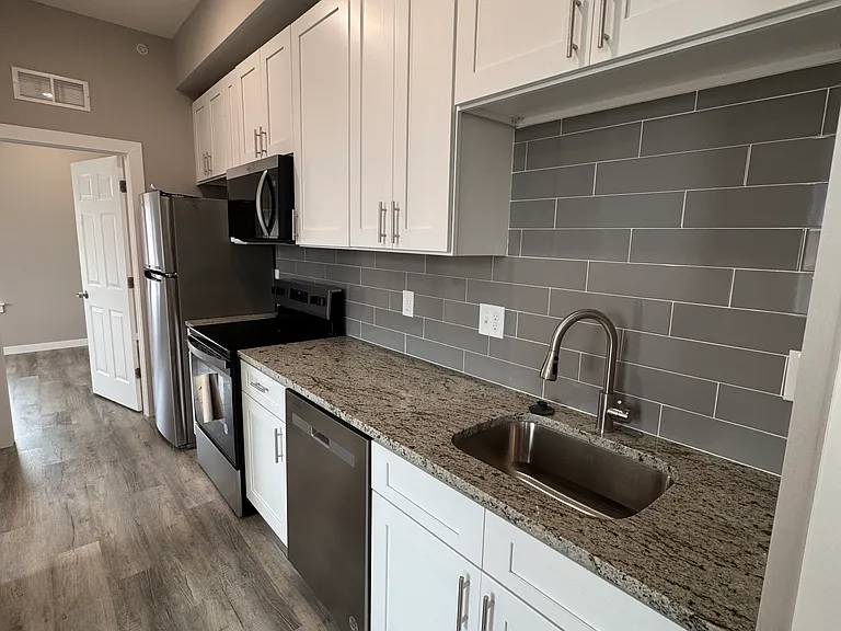 6658 Keystone St #10 — Photo 1