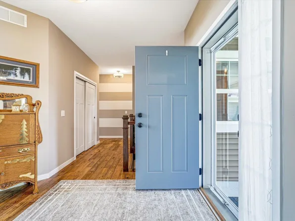 3547 Cove Point Cir NW, Prior Lake, MN 55372