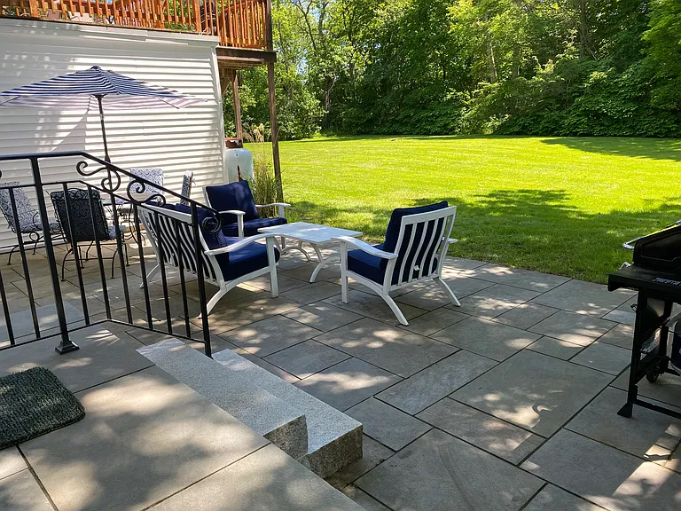 7 Lyme St #1A — Photo 11