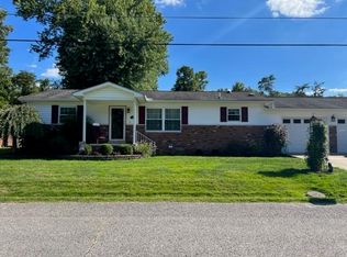 3316 Maywood Dr, Ona, WV 25545