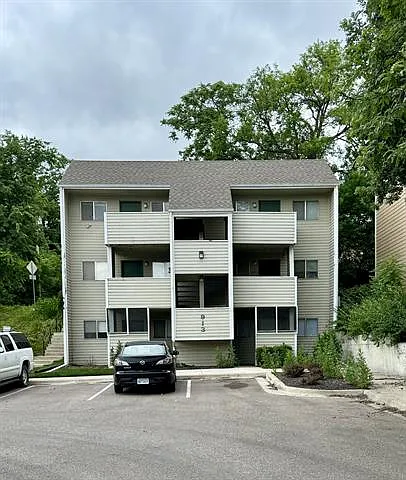 913 Michigan St #6