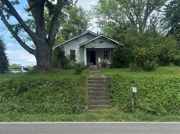 566 Ridge Rd, Marion, NC 28752