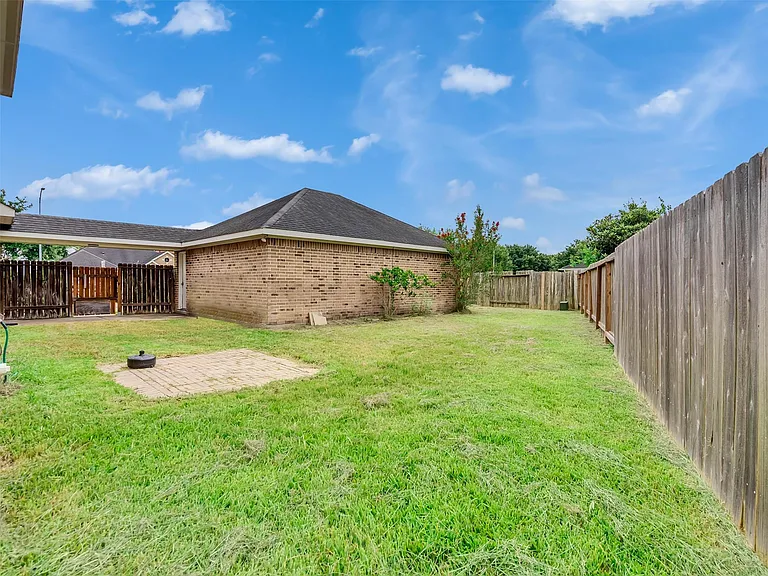 1803 Ripple Creek Dr — Photo 33
