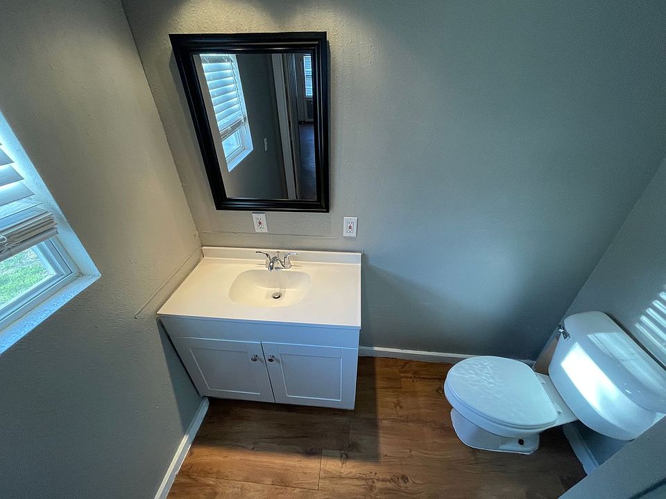 1st image of 2131 1/2 B St NW #12
