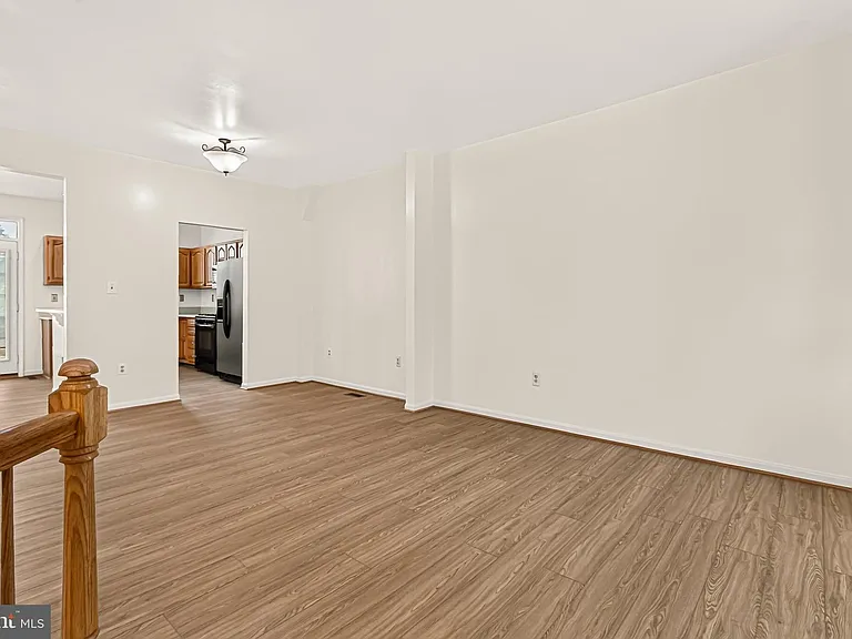 14637 Stream Pond Dr — Photo 9