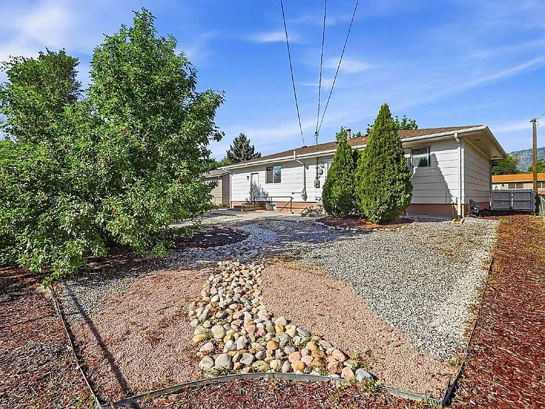 1407 Willshire Dr — Photo 33