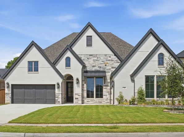 708 Bear Creek Dr, Hurst, TX 76054