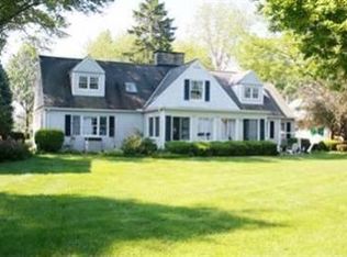 95 Ohio Rd, Vermilion, OH 44089