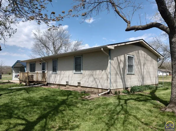1524 Niagara St, Burlington, KS 66839