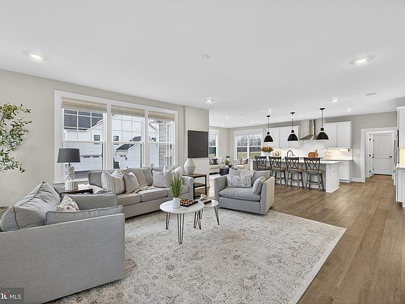 5th image of 41249 Bloomfield Hills Ct