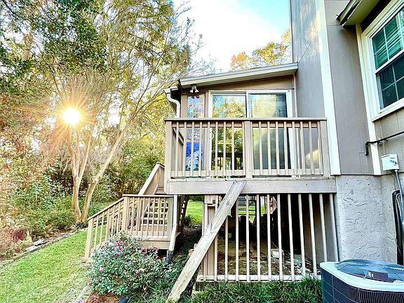 3rd image of 1405 Sturbridge Pl