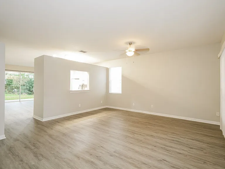 15819 Stags Leap Dr — Photo 4
