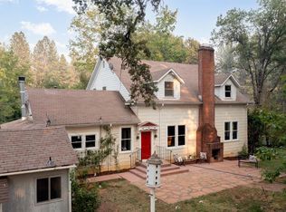 12126 Wells Dr, Grass Valley, CA 95949