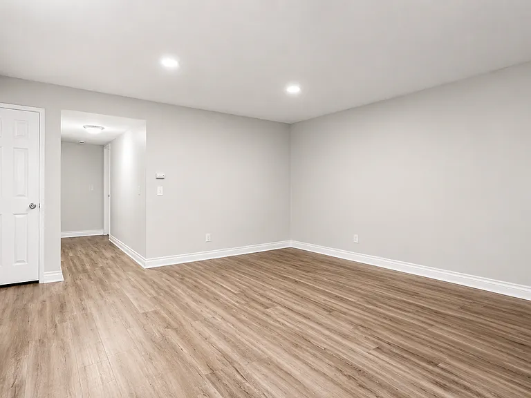 14056 Valleyheart Dr. — Photo 52