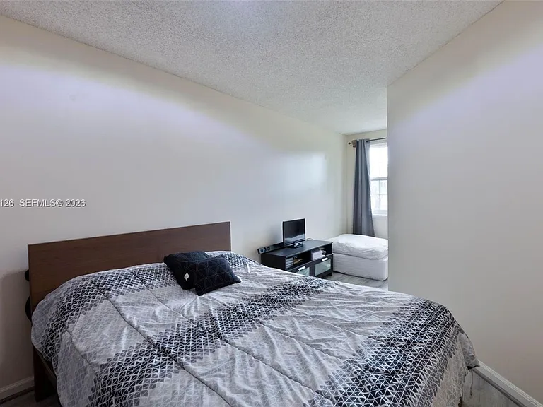 9925 NW 57th Mnr — Photo 10