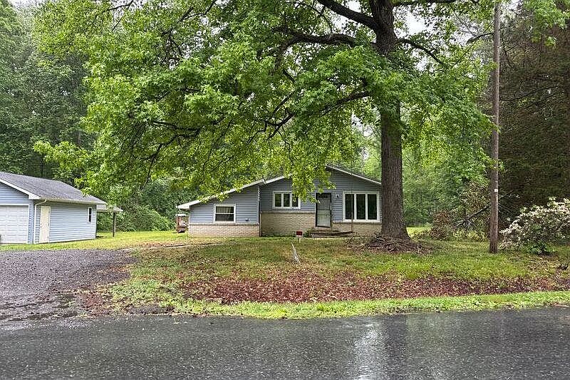 1st image of 939 Judith Rd