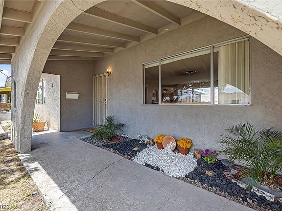 5th image of 3050 Liberty Cir S