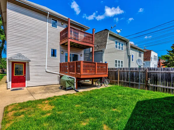 5837 W Peterson Ave, Chicago, IL 60646