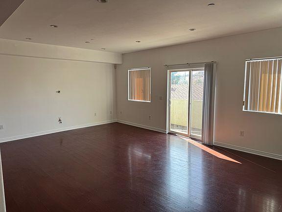 4th image of 1306 Quintero St APT 11