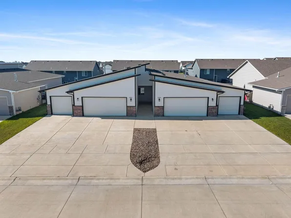 5287 N Toben Ct, Wichita, KS 67226