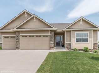 635 72nd Pl, West Des Moines, IA 50266