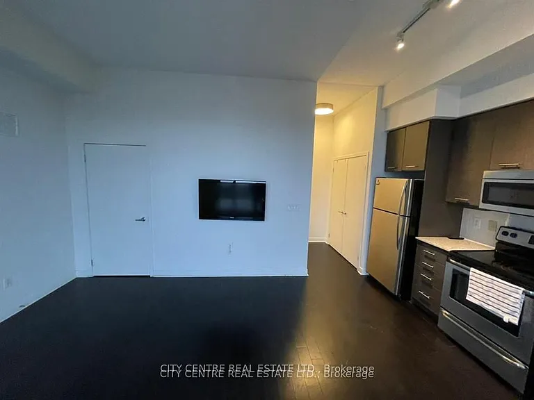 365 Prince Of Wales Dr #601 — Photo 15