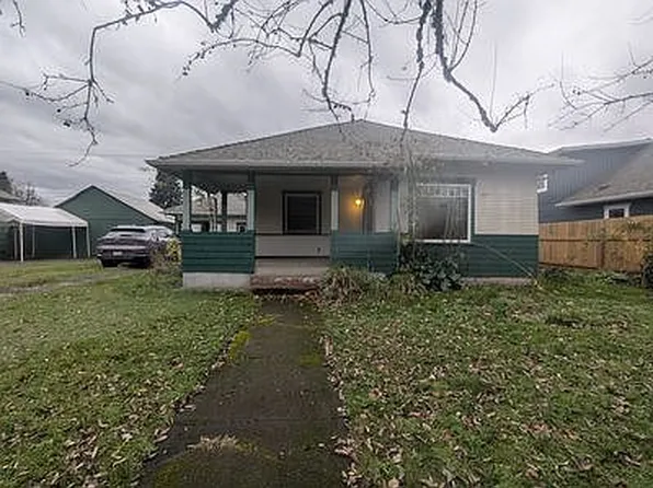 833 E St, Springfield, OR 97477