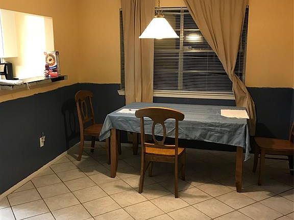 3rd image of 10403 Towne Oak Ln
