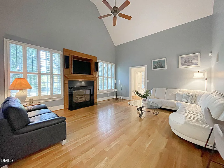 2112 Brassfield Rd — Photo 6