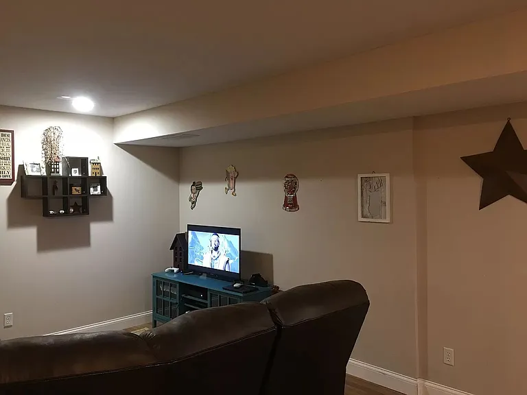 82 Sunkist Dr — Photo 2